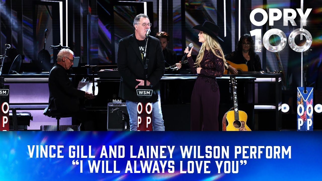 Vince Gill & Lainey Wilson Perform 'I Will Always Love You' 🎶