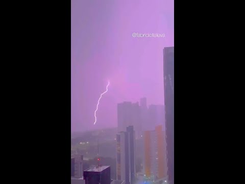 O TROVÃO QUE FEZ JOÃO PESSOA CORRER PRA DE BAIXO DA CAMA