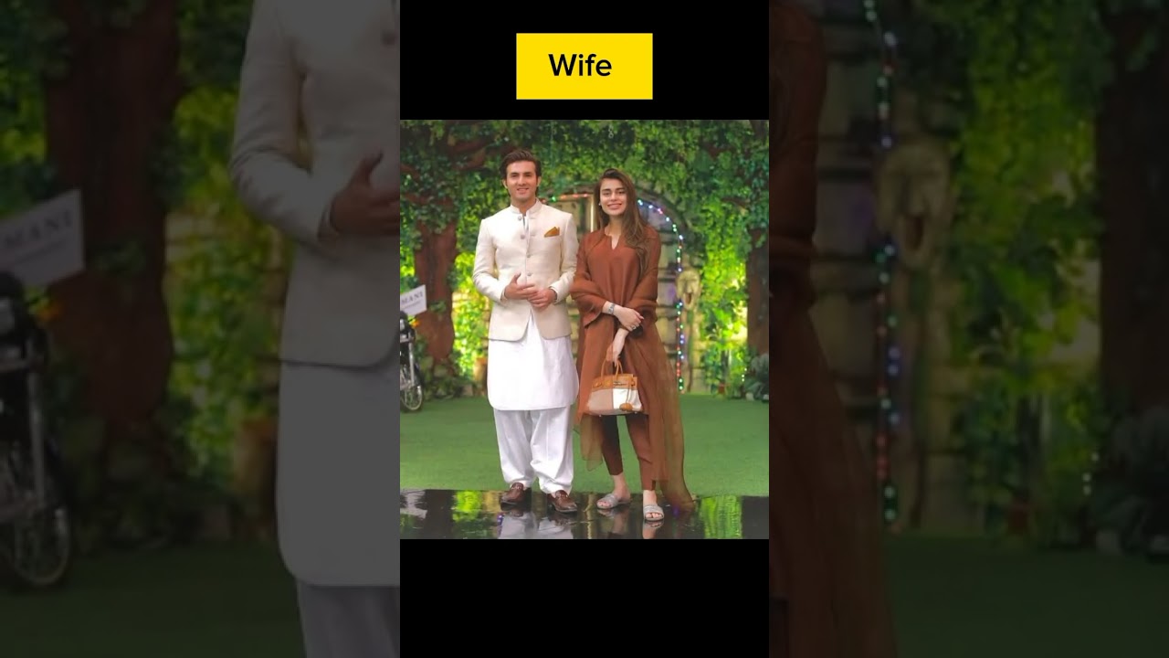 Inside Shehroz Sabzwari's Family Life: Exclusive Insights! 🎬