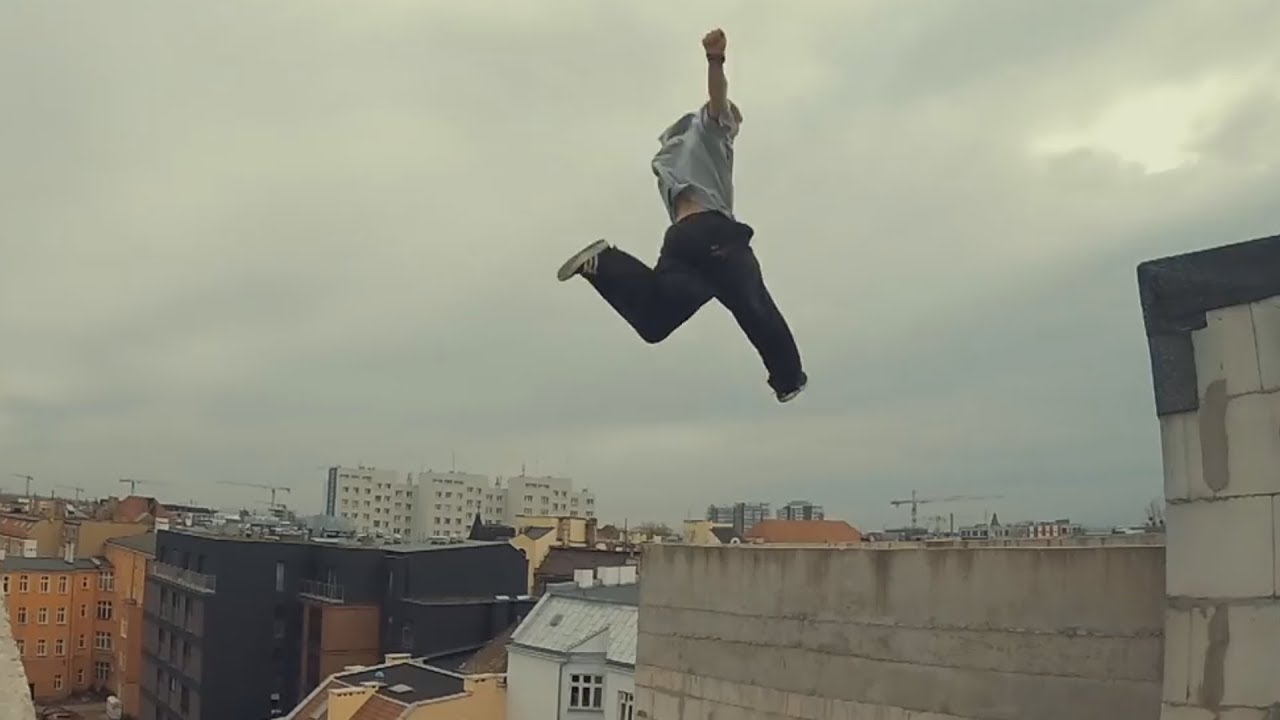 Extreme Parkour & Freerunning Stunts πββοΈ