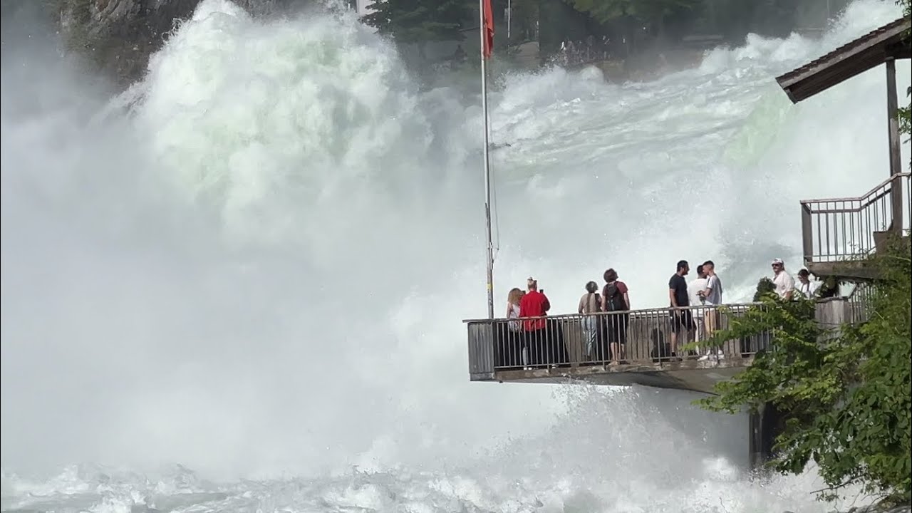 Rheinfall Schweiz: Sommer 2024 Wasser-Highlight 🌊