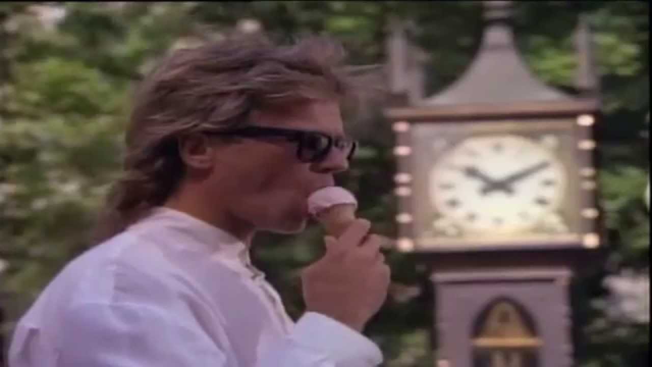 MacGyver New Opening 2 with Richard Dean Anderson