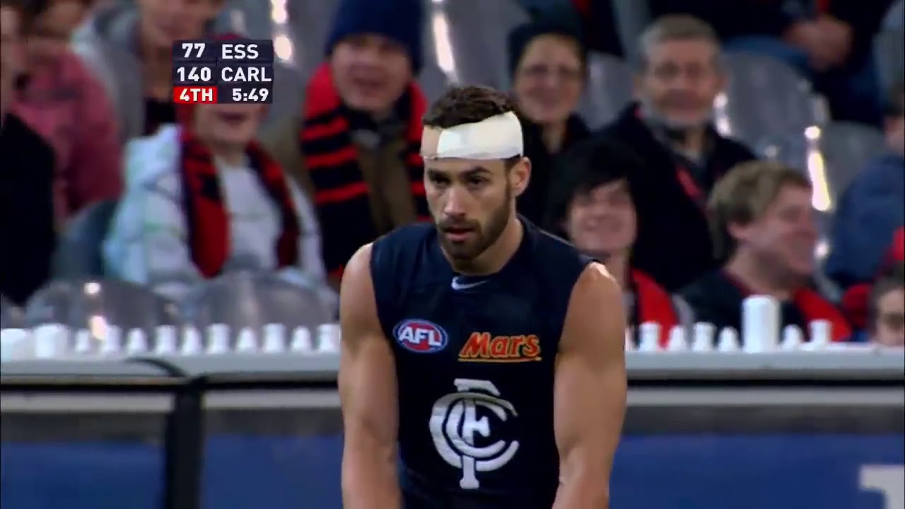 Découverte du Football Australien en 5 minutes 🏉 - Tout savoir sur ce sport emblématique d'Australie