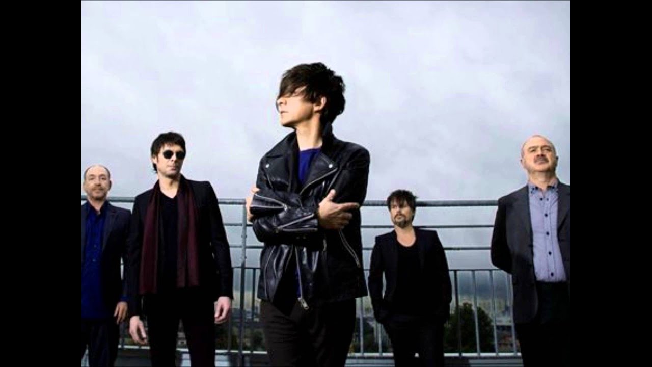 Indochine - Black City Parade (Exclu)