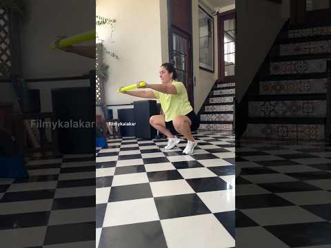 #kareenakapoorkhan acing her workout session 🙌🏻 #filmykalakar 🎥- Mahesh Fitness Club