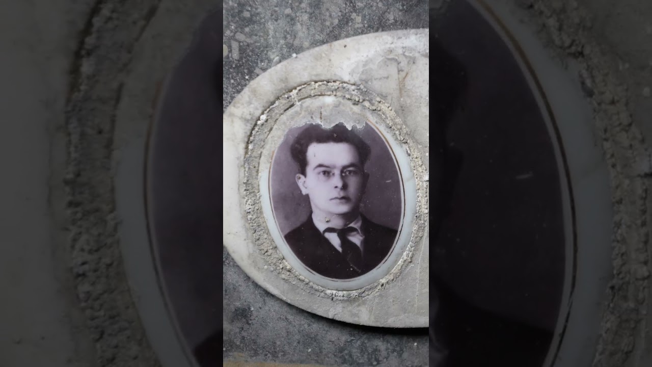 Ancient Coffins Discovered in 1866 Tomb 😱