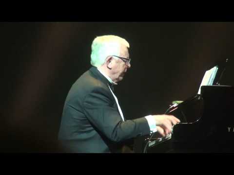 Раймонд Паулс - "Мамбо"