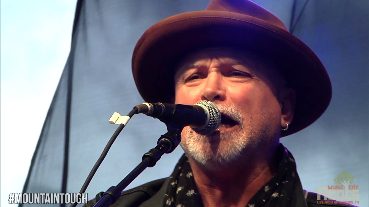 Derek St. Holmes Performs 'Cat Scratch Fever' ๐ธ