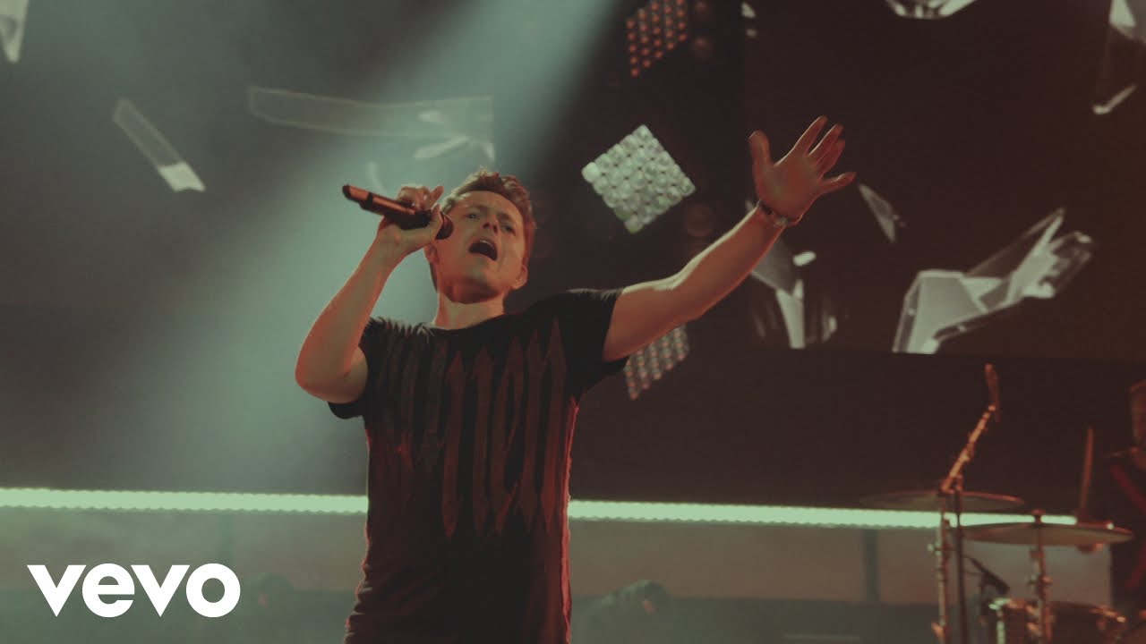 Michael Patrick Kelly - Et Voilà (Live) 🎶