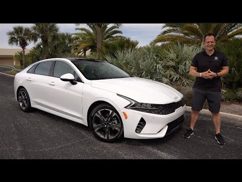 Is the 2022 Kia K5 EX a BETTER midsize sedan than a Honda Accord?