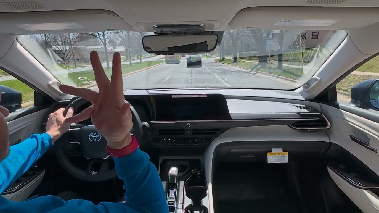 2025 Toyota Crown Limited Test Drive π