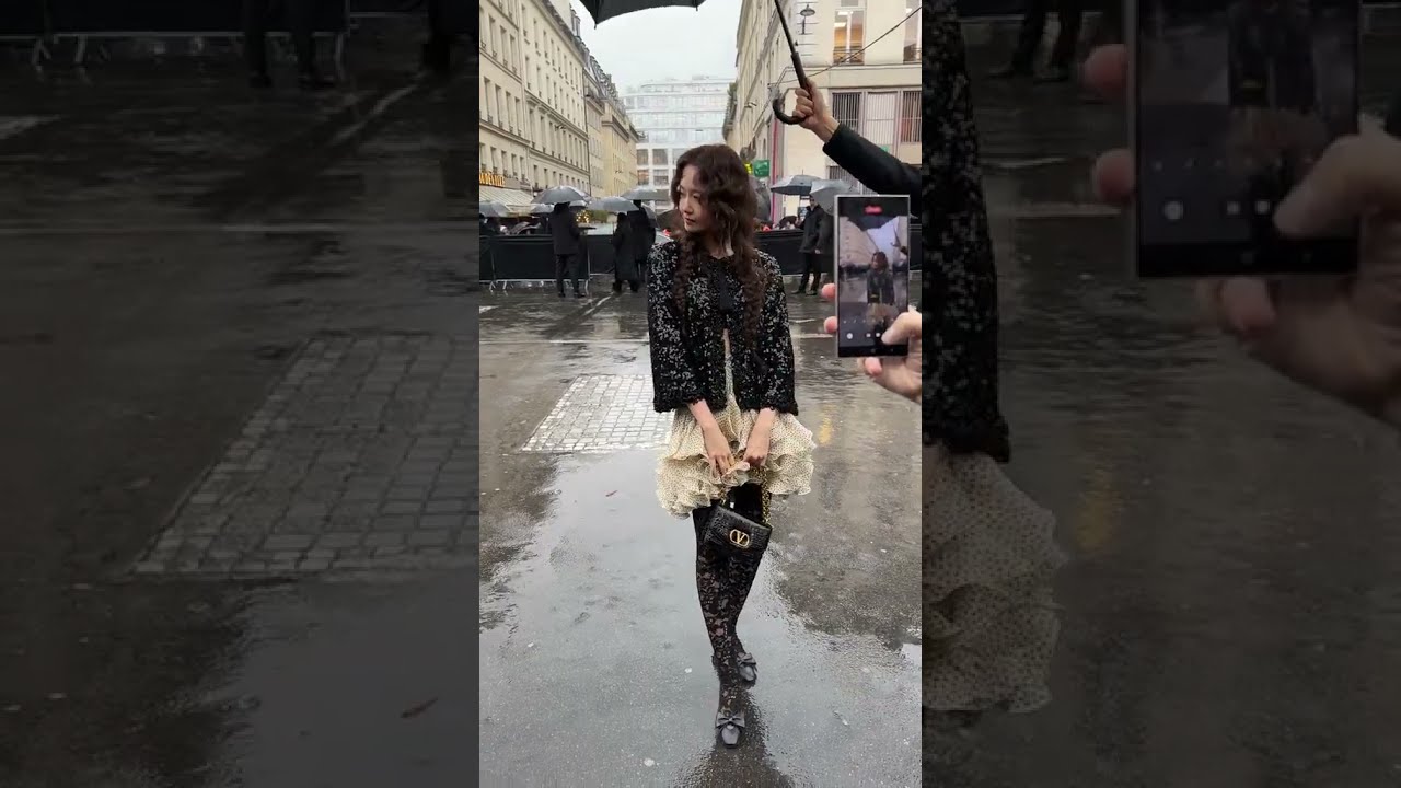 YoonA Stuns at Valentino Couture Show ✨