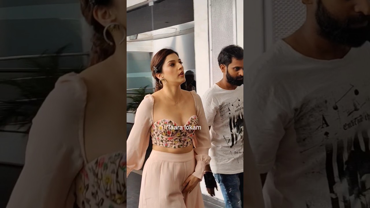 Mehreen Pirzada's Stunning New Look! ✨