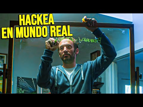 HACKER DESCUBRE UN FALLO EN LA SIMULACIÓN Y REINICIA EL MUNDO | Resumen en 10 Minutos