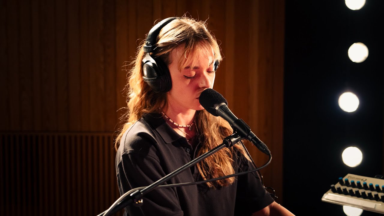 Ontdek de Intieme Piano-Performance van Alice Mae’s 'Better Ways' 🎹