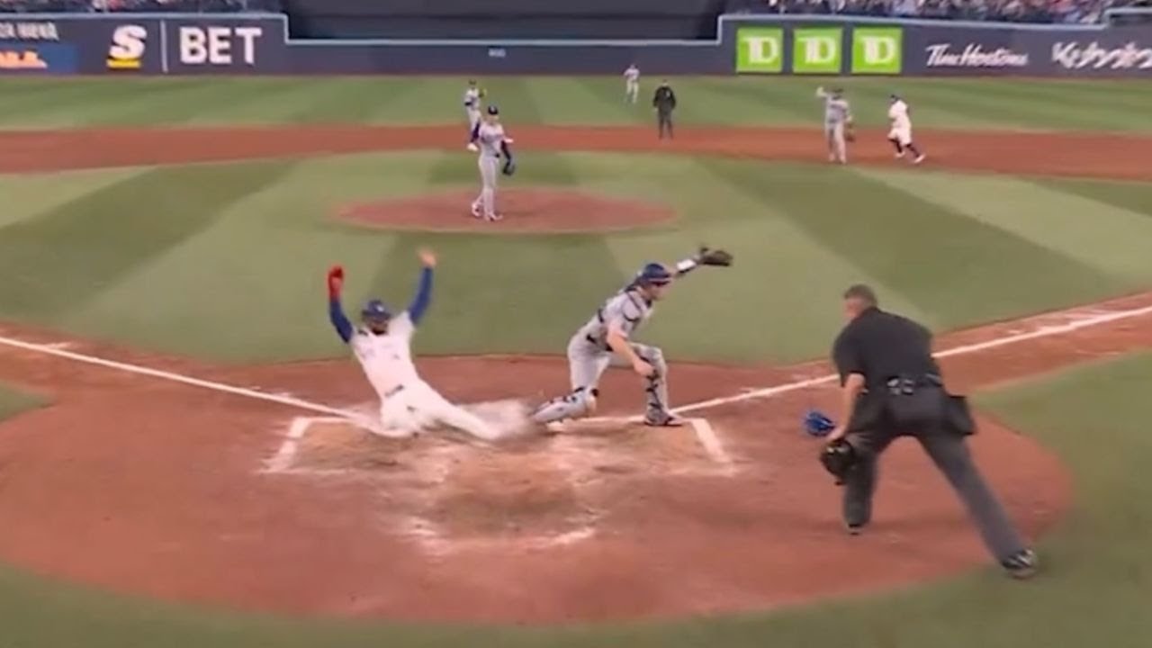Uncover the Key Play That Turned the World Series Around ⚾