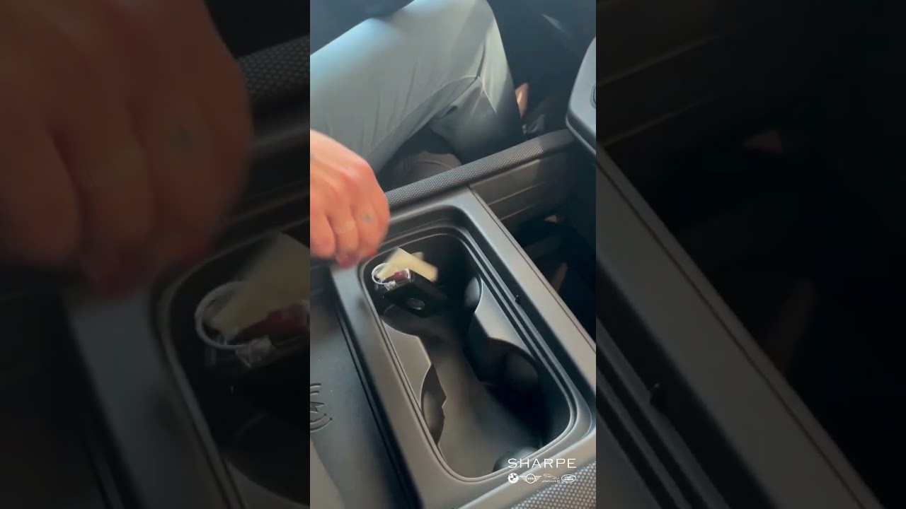 2023 Discover the 2023 Land Rover Defender 90 75th Anniversary Edition ๐