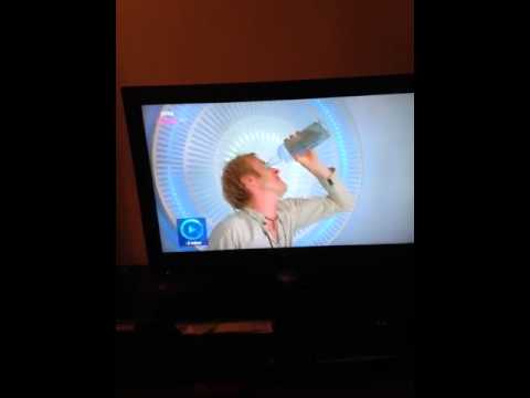 Kevin & Perry Eyeball Paul Scene 👀