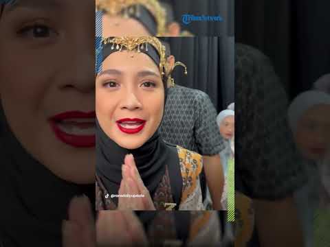 Bikin Pangling! Tampil Fashion Show Bareng Raffi Ahmad, Intip Gaya Nagita Slavina saat Pakai Hijab