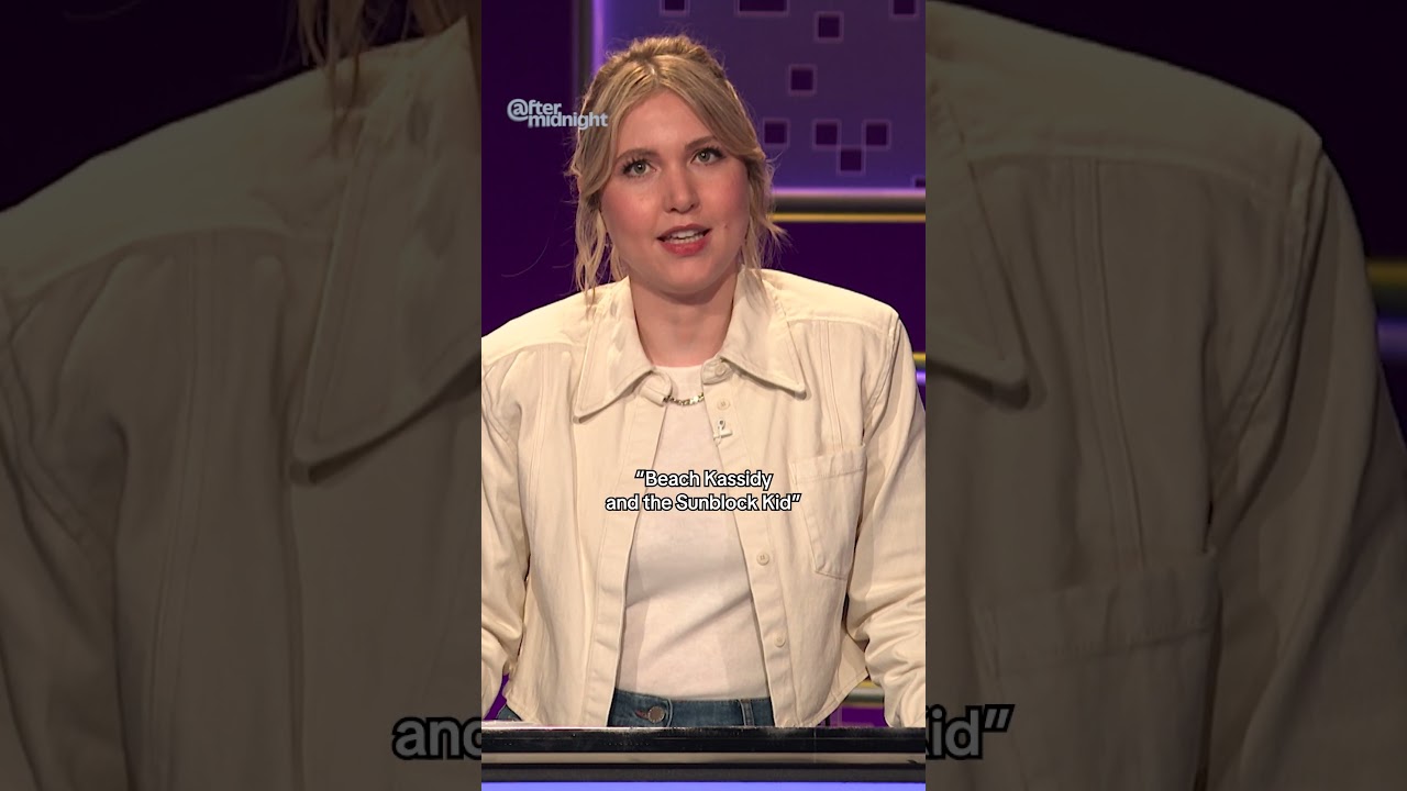 Starlet Showdown: Beach Movie Stars Meet Starfish! 🌊