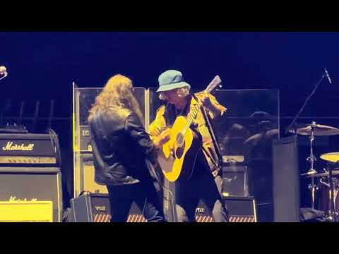 CAST - WALKAWAY - PRINCIPALITY STADIUM - CARDIFF - 04.07.25 