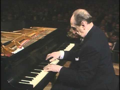 Horowitz Performs Chopin's Polonaise in A♭ Major 🎹