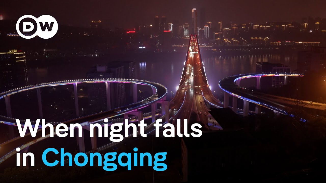 Chongqing Nightlife: China's Growing Megacity 🌆