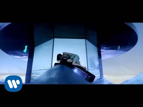 Mana - Lluvia Al Corazón (Official Video) 🌧️