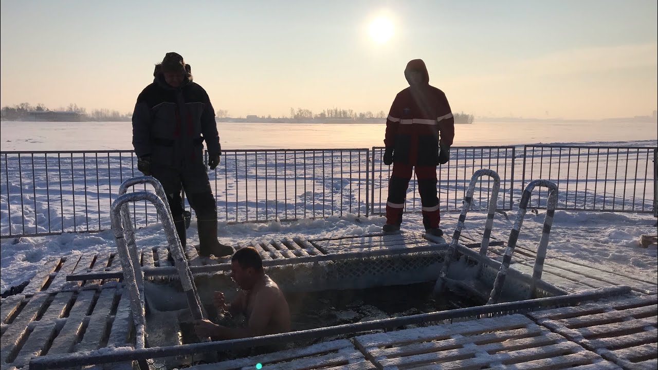 Саратов 24 на ОТР | 23 января: Альпинисты очищают кровли от наледи на Набережной Космонавтов