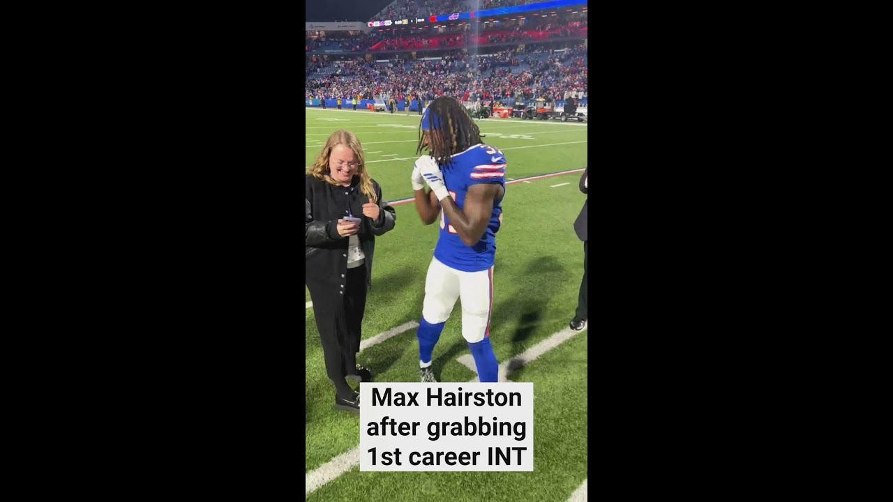 Max Hairston runs off field after Bills beat Chiefs