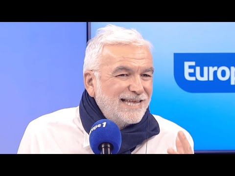 "Les gens n’ont pas envie d’entendre les sujets bobos et wokistes de France Inter" (Pascal Praud)