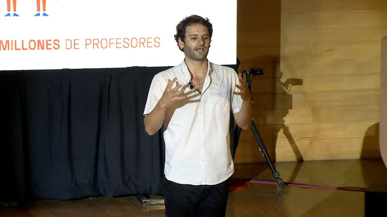 Docencia del Siglo XXI: El Rol Fundamental de los Profesores en la Calidad Educativa | Joaquín Walker | TEDxUAISantiago