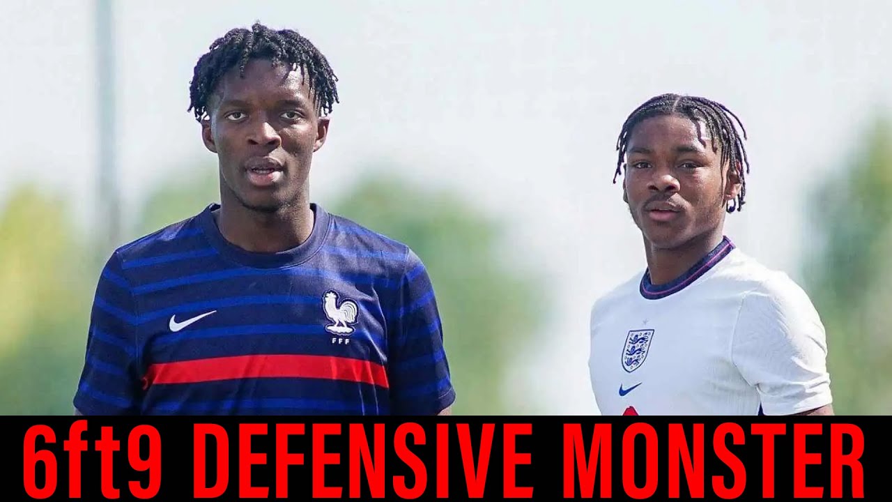 West Ham Eyes 6'9" French Defender Isaak Touré to Strengthen Their Defense 🛡️