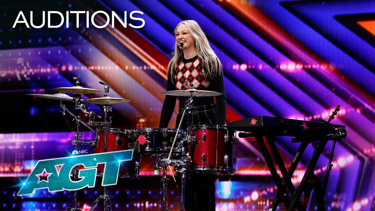 Teen Musician Mia Morris Wows with Original One-Woman Band Audition 🎶 | AGT 2022