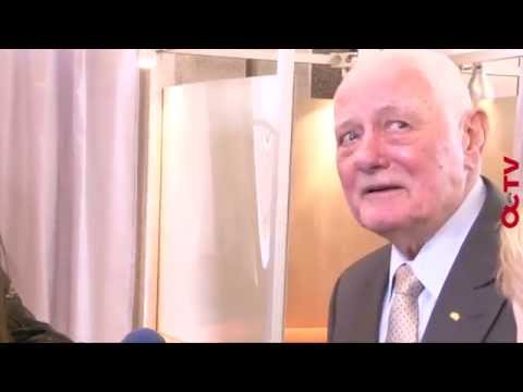 Prezidento rinkimuose balsus atidavė Valdas Adamkus su žmona Alma (interviu)