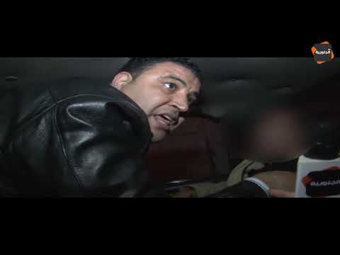 شارب ب 500 دينار و ماخذ تاكسي من حلق الواد لوسط البلاد ويحب يدفع دينار.. وقلو التاكسي في خدمة الشعب