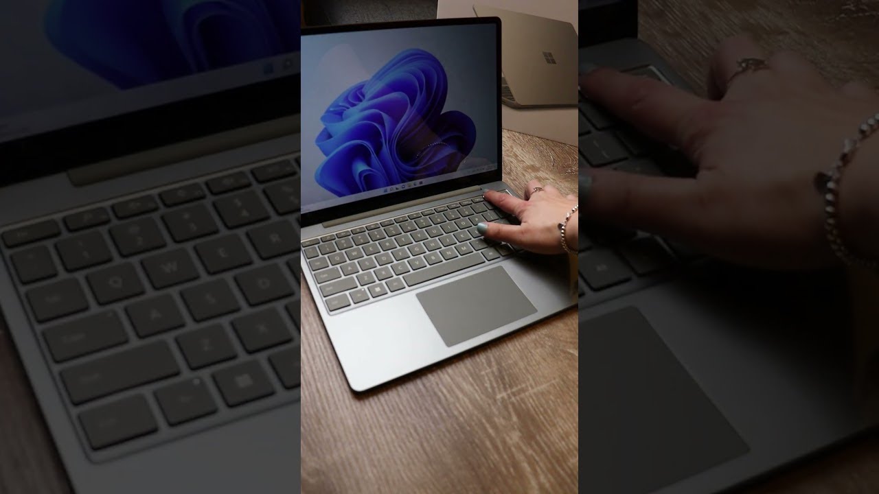 Sign into Surface with Windows Hello 🔒