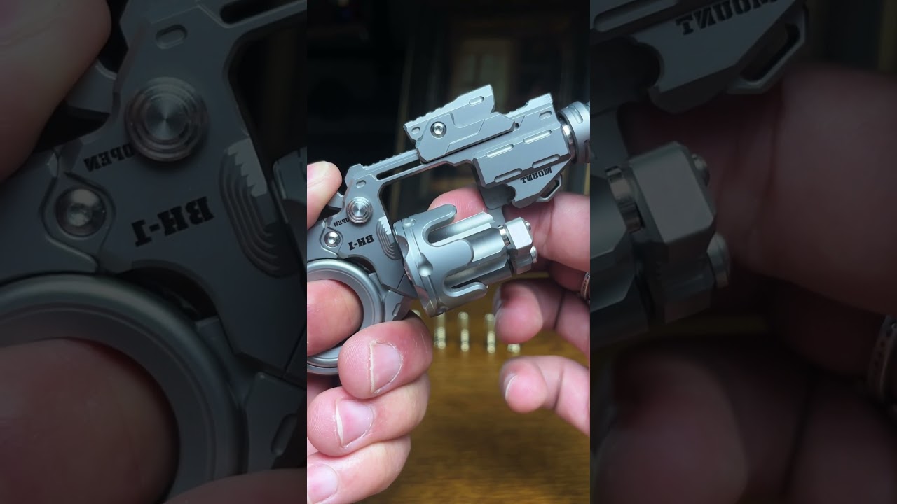 🔥 Titanium Alloy EDC Revolver Toy – Durable & Realistic Decompression Toy