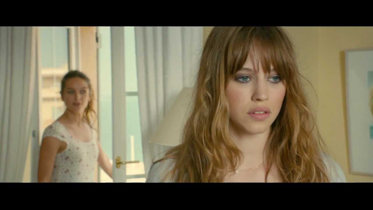 Des Gens qui s'embrassent - Extrait 1 🎬