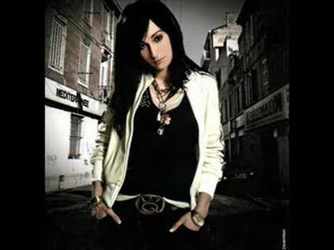 kenza farah d'amour et d' amitié