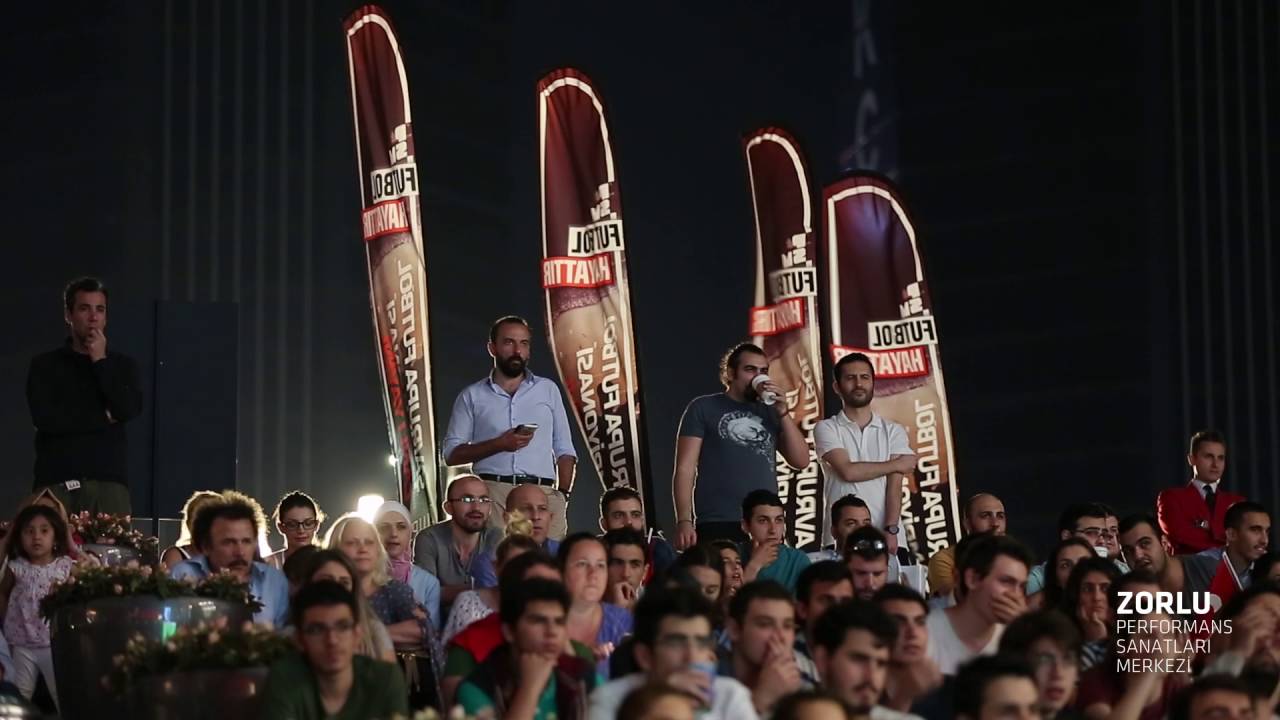 Futbol Hayattır: Türkiye - Çek Cumhuriyeti Maçı ve Kenan Başaran'la Sohbet ⚽