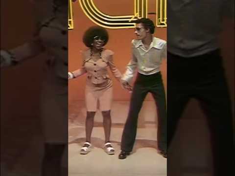 can we all just boogie again? 🪩🕺 #soultrain #1970s #disco #70smusic #1970s #70sfashion #dance