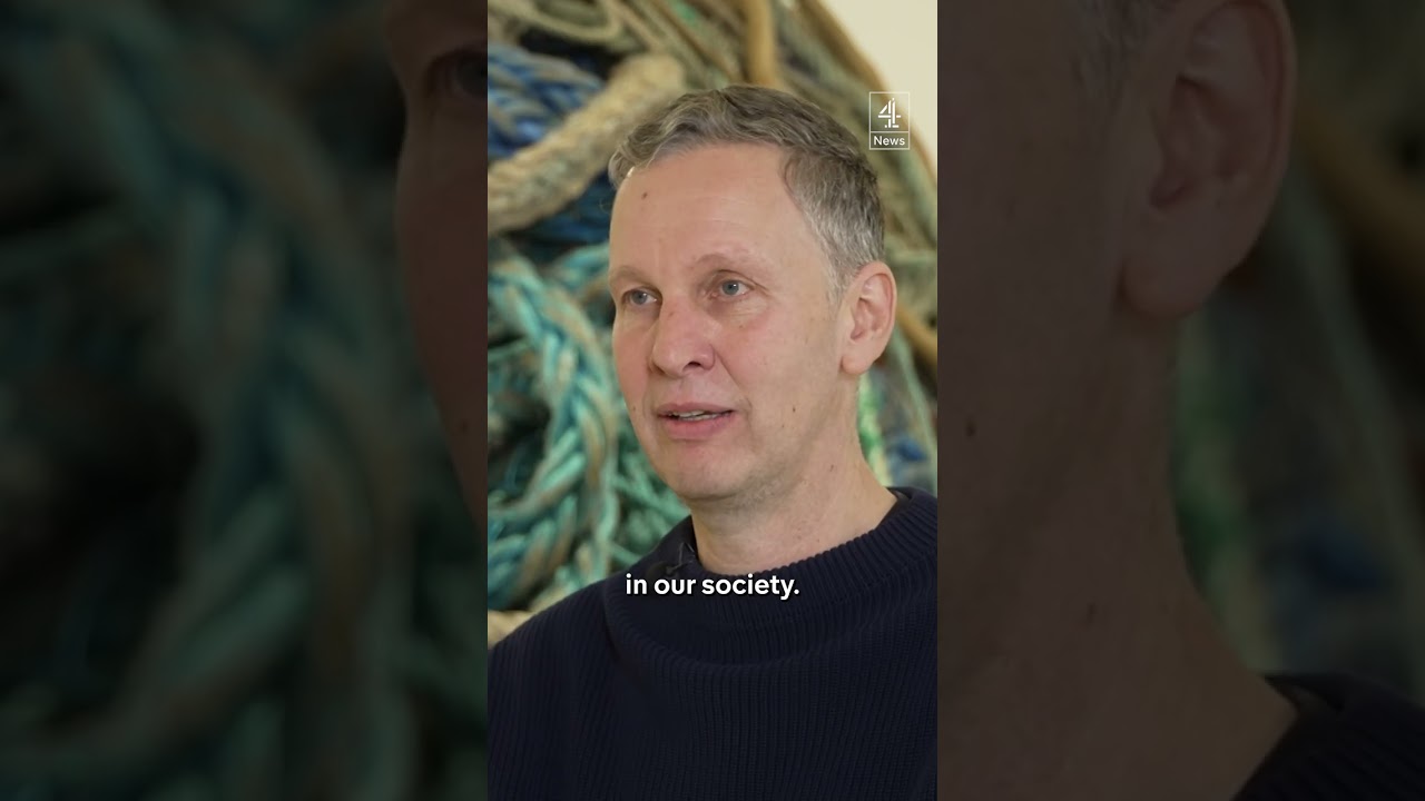 Artist David Shrigley Opens Up About Quitting News After Trump’s Election 📰