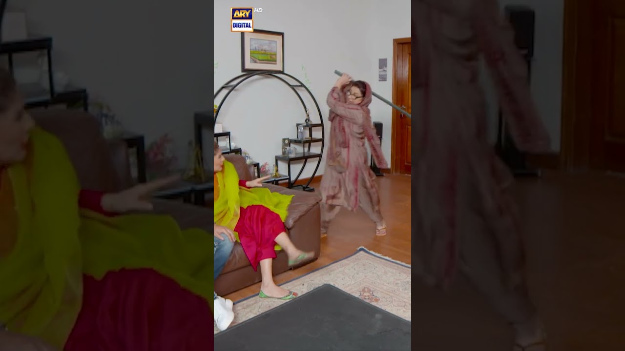 Momo Faces a Hilarious Beating in Bulbulay Season 2 ๐