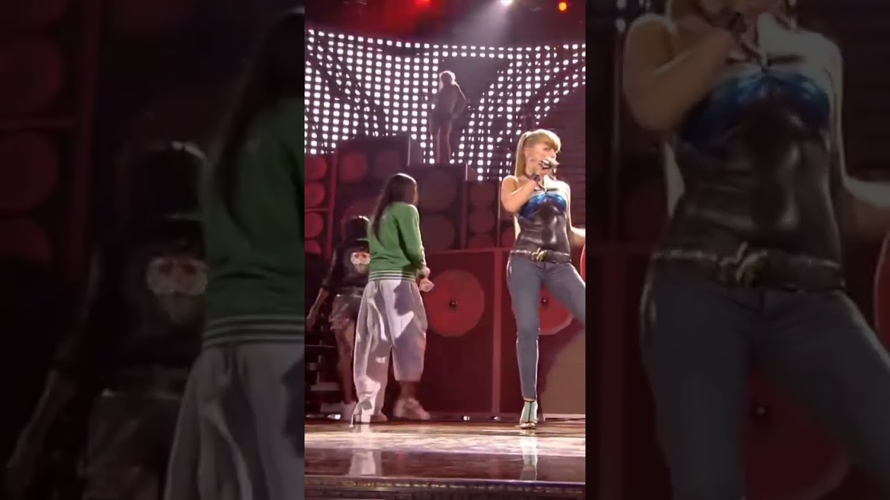 Black Eyed Peas - My Humps (Live Performance)