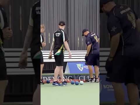 #flashbackfriday to Mark Casey OAM sensational drive for Deer Park in the GF #bowler #lawnbowls