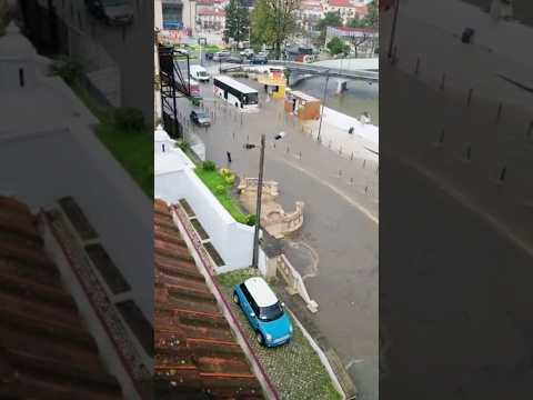 Mau tempo em Portugal - Inundações #mautempoemportugal #chuvaeventoforte #shorts