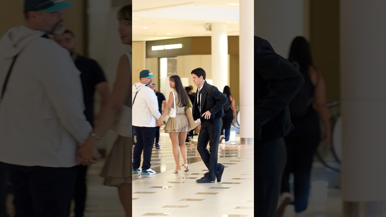 Mastering the Moonwalk: Quick Tips to Wow Your Friends 😎