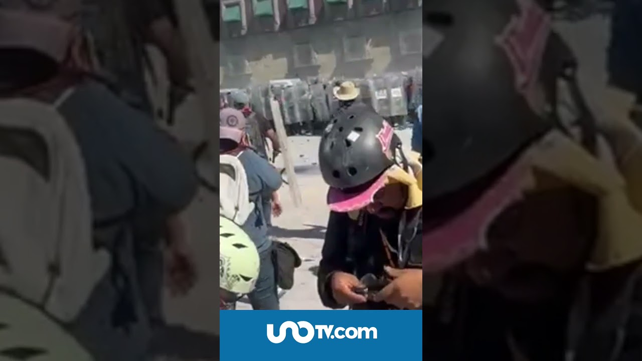 Policías de la SSC usan gas contra manifestantes frente al Palacio Nacional 🚨