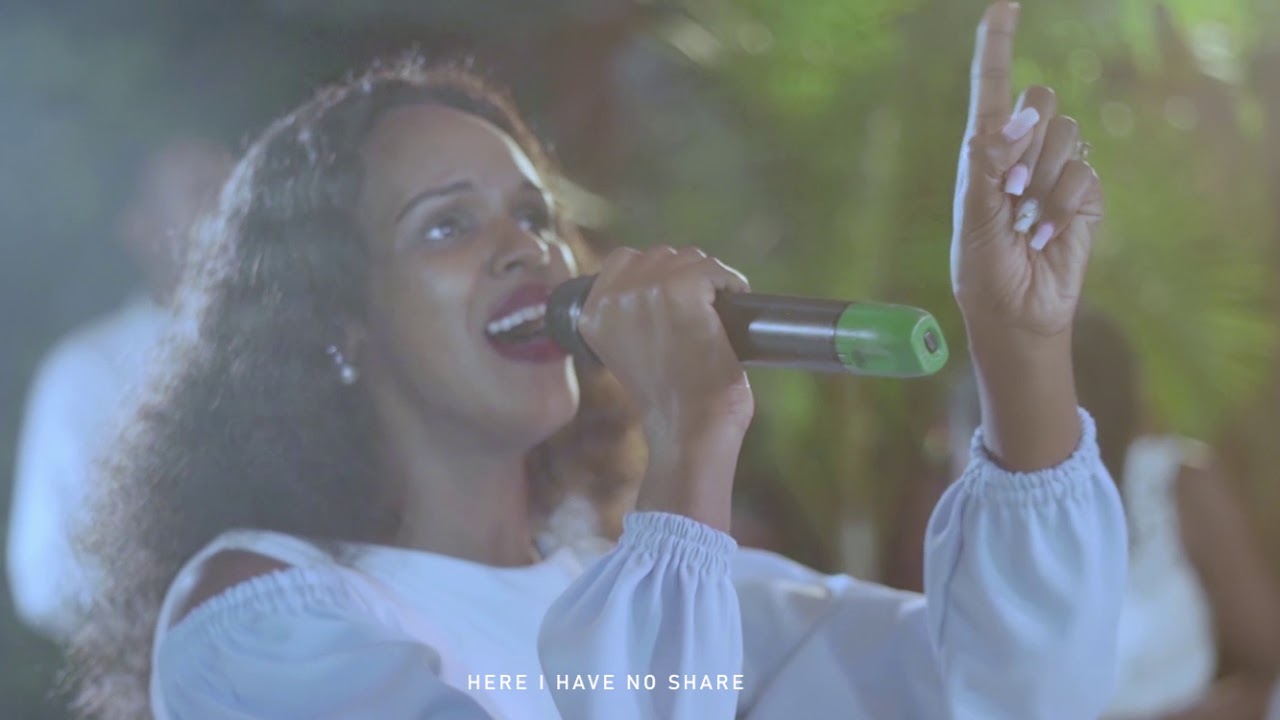 Yesu Agarutse Serge Iyamuremye | James & Daniella Music Video